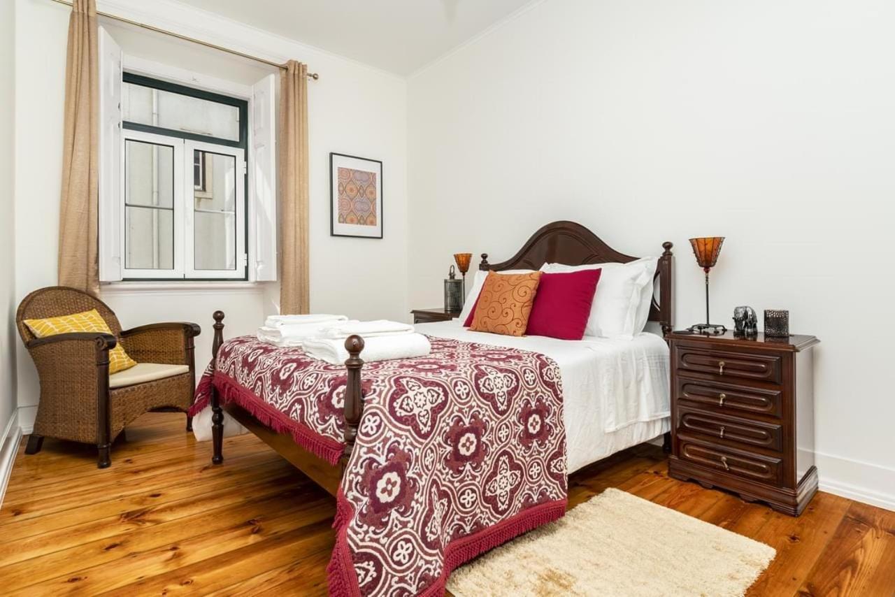 Exotic M2 R2 - Comfortable Classy Double Room With Shared Bath ลิสบอน ภายนอก รูปภาพ