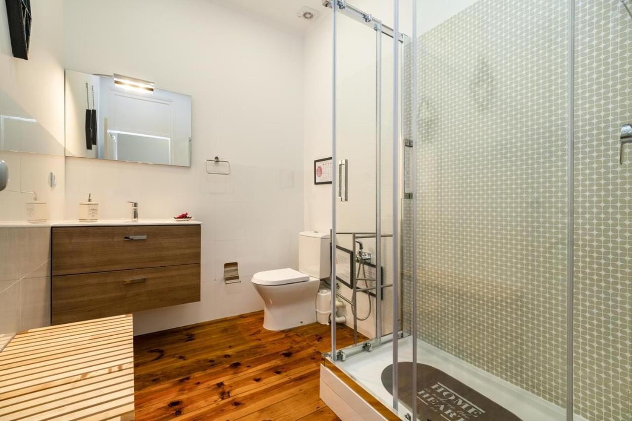 Exotic M2 R2 - Comfortable Classy Double Room With Shared Bath ลิสบอน ภายนอก รูปภาพ
